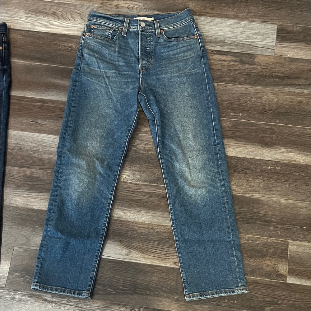 Women’s Levi’s Wedgie Straight Blue Denim Jeans waist 28”